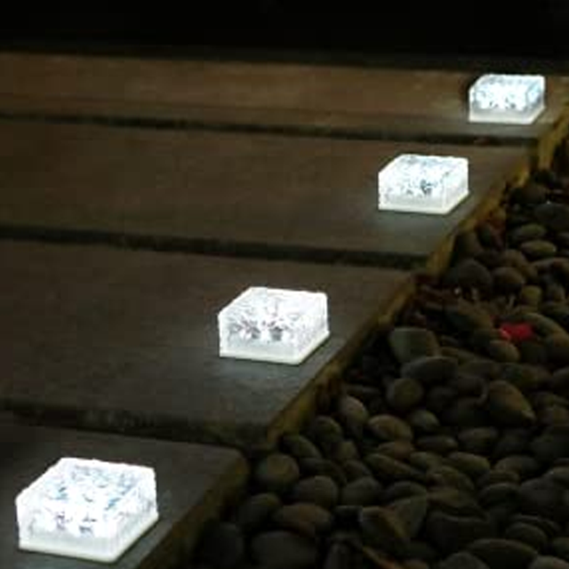 Paquete de 4 luces solares de ladrillo - Luces solares de cubitos de hielo Luces de camino de paisaje Camino de patio de jardín al aire libre