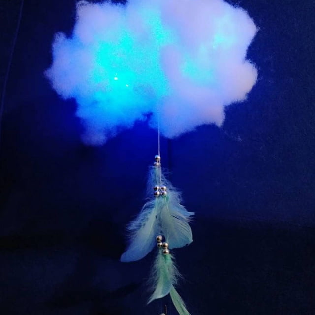 Lámpara colgante innovadora DIY con kit para dormitorio y sala de estar, pluma azul claro con kit de iluminación.