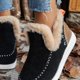 thumbnail image 2 of Zapatos de felpa para mujer, botines de imitación Botas de nieve cálidas con forro de piel, punta redonda, pantuflas de invierno suaves y antideslizantes para interiores y exteriores, 2 of 6
