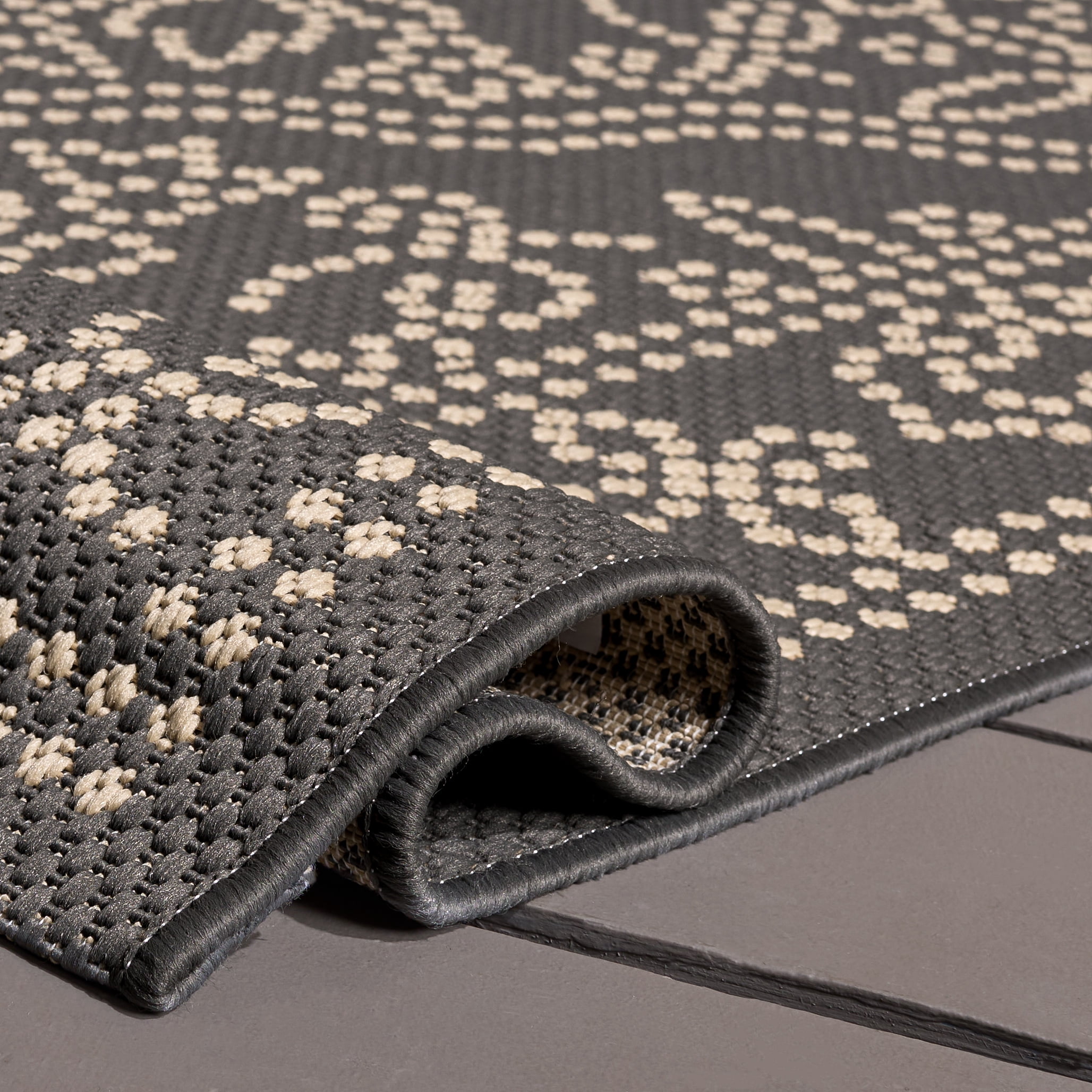 SAFAVIEH Courtyard Henrietta Medallion Indoor/Outdoor Area Rug, Anthracite/Beige, 8' x 11'