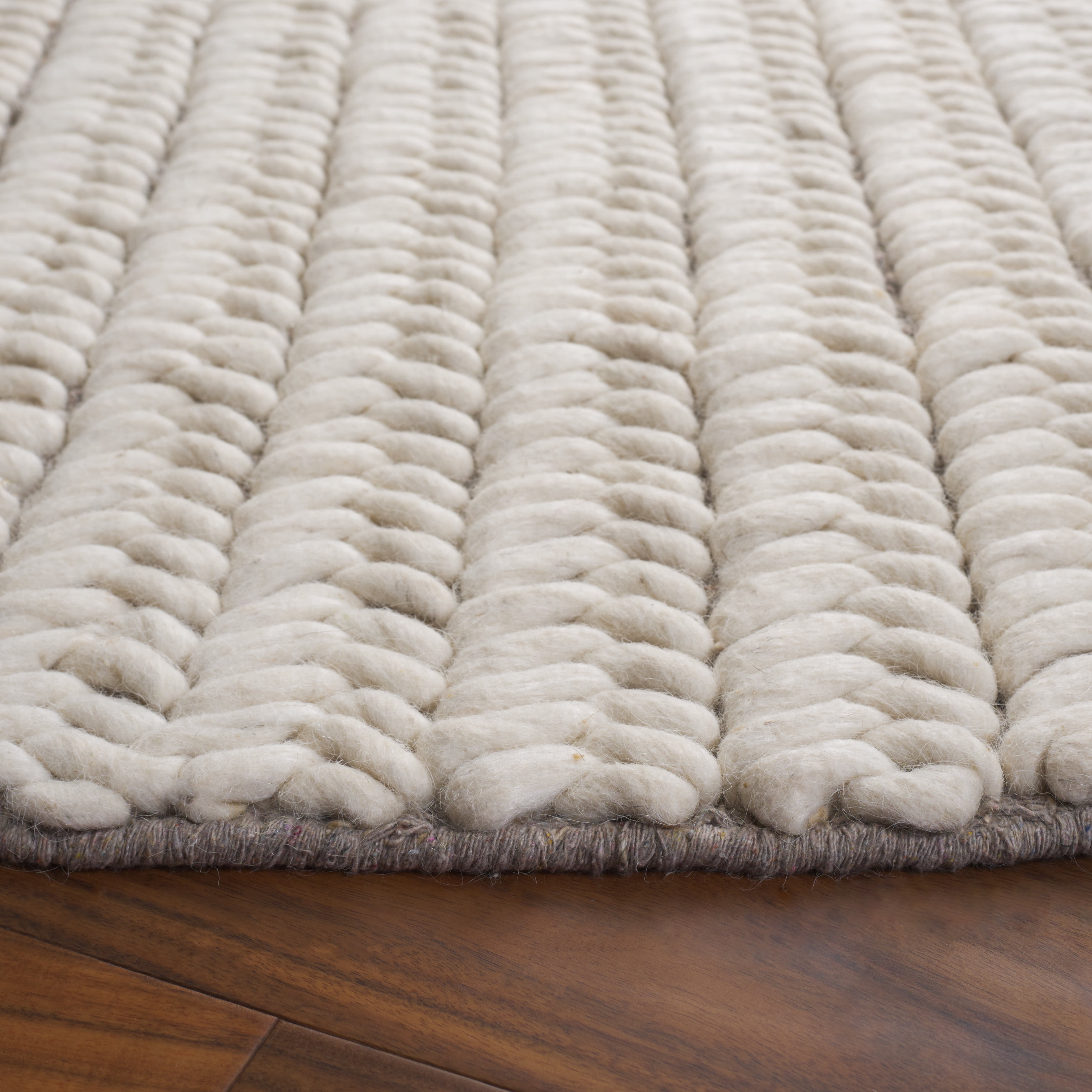 SAFAVIEH Natura Dalia Striped Area Rug, Ivory, 6' x 6' Round
