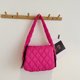 thumbnail image 4 of Bolso de hombro acolchado para mujer, elegante bolso para axila, bolso de mano sencillo para viajes al aire libre, 4 of 6