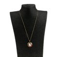 thumbnail image 3 of Collar con colgante de cadena de cristal cabujón de Papá Noel rojo retro navideño, 3 of 8