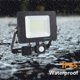 thumbnail image 2 of CHAO Foco exterior de 50W con detector de movimiento, IP65 resistente al agua, 1200LM, Spot LED, 2 of 5