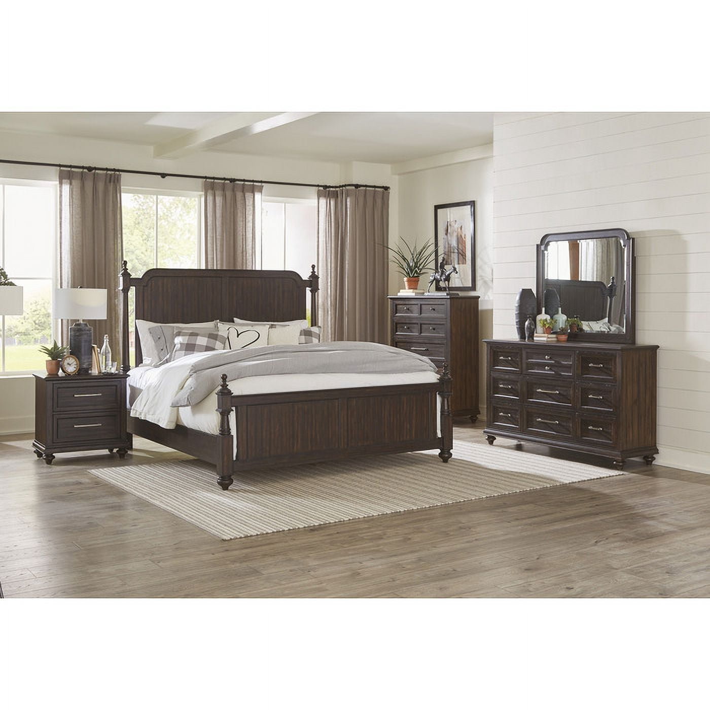 Cardano Collection Home Elegance Chest