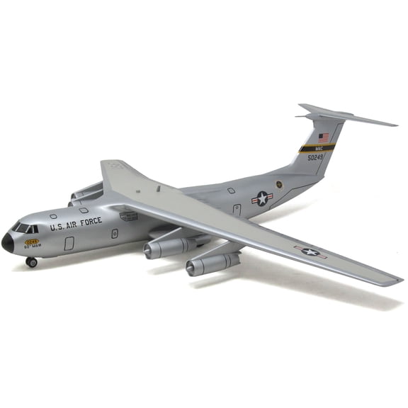 Lockheed C-141A Starlifter Military Strategic Airlifter 1/108 Scale Model Kit