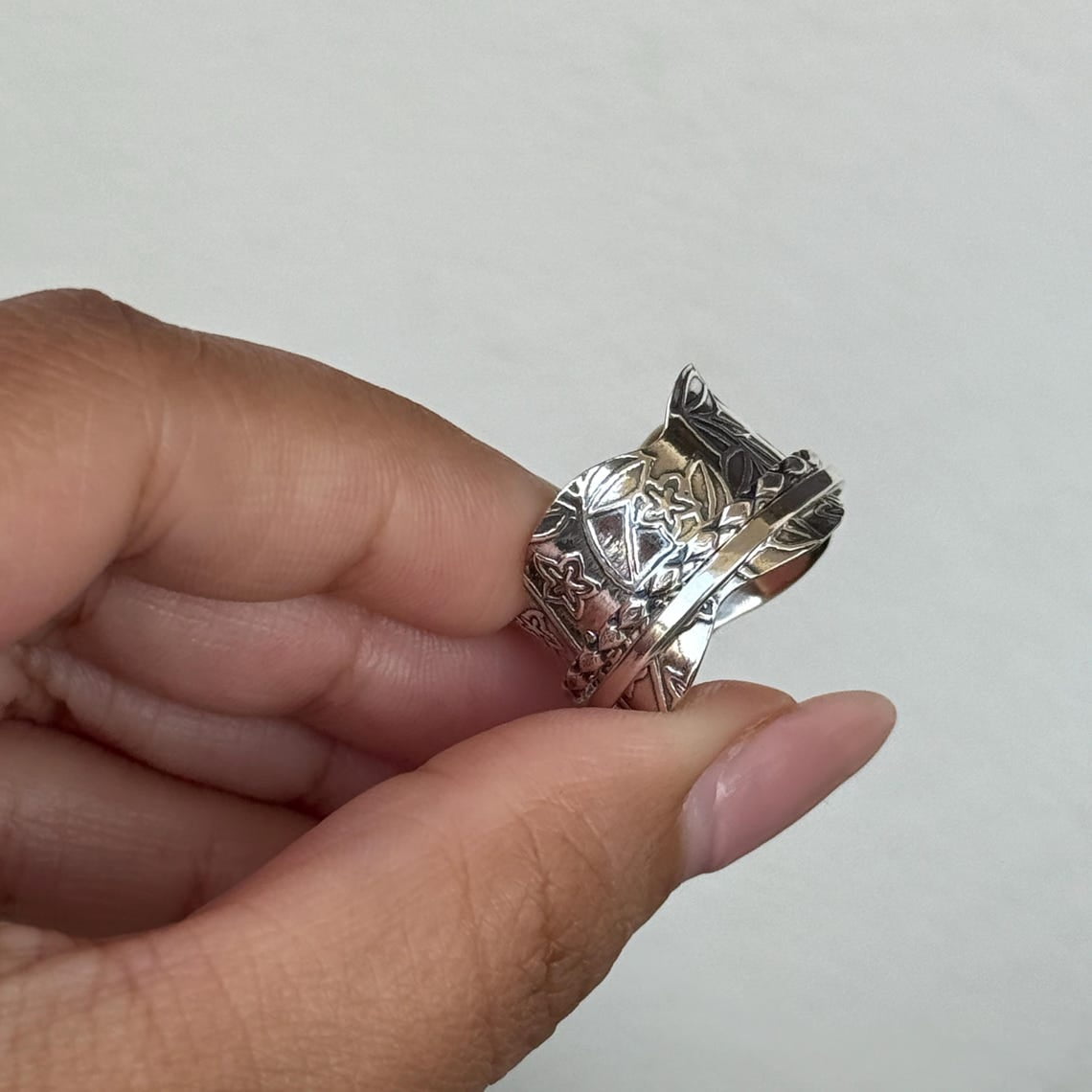 SS DESIGNS Fidget Spinner Ring Handmade Boho Style 925 Sterling Silver Anxiety Thumb Band for Stress Relief and Meditation Jewelry