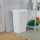 thumbnail image 5 of Basurero Sterilite 10758006 con tapa elevable de 42,7 L, color blanco, 5 of 6