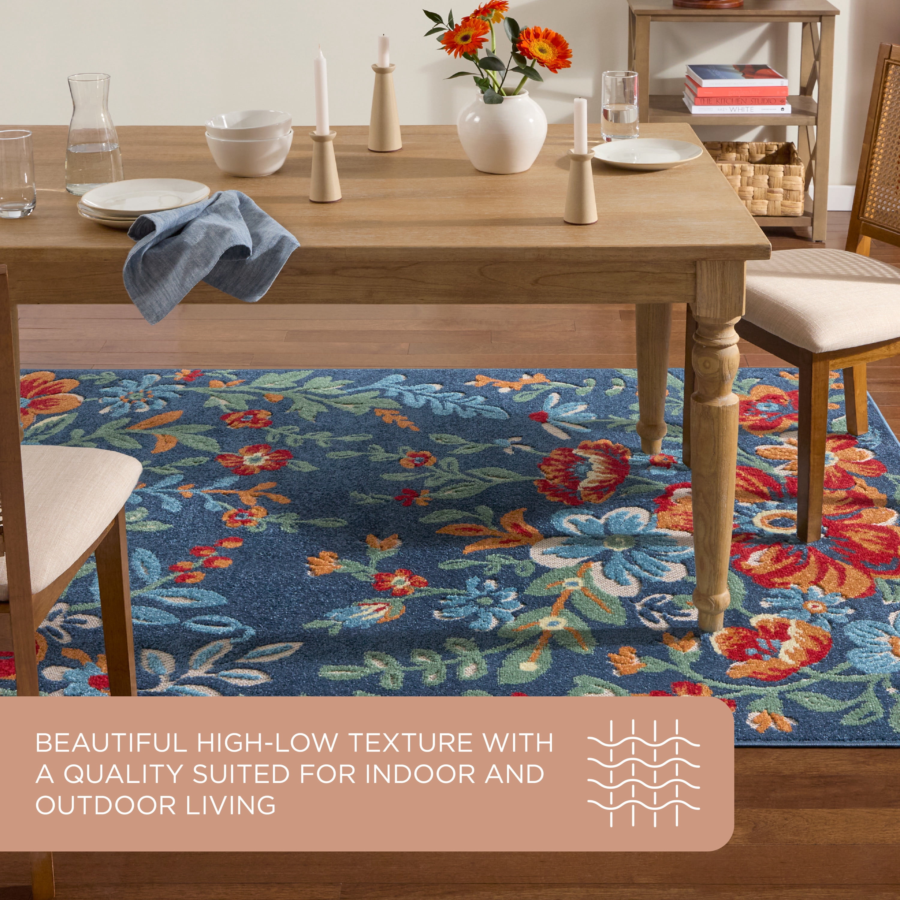TOWN & COUNTRY EVERYDAY Hibiscus Bloom Modern Floral Indoor Outdoor Area Rug, UV Fade Resistant, High-Low Pile, Blue/Red/Beige, 3'11"x5'2"
