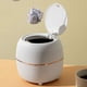 thumbnail image 5 of Mini bote de basura redondo para escritorio con tapa, plástico, para el hogar, cocina, baño, oficina (blanco), 5 of 5
