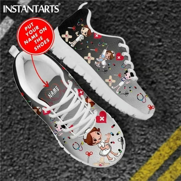 Zapatillas de deporte coloridas de enfermera con dibujos animados, zapatos para mujer con nombre personalizado, estampado de doctor, zapatos planos de malla con orgullo para damas, envío directo