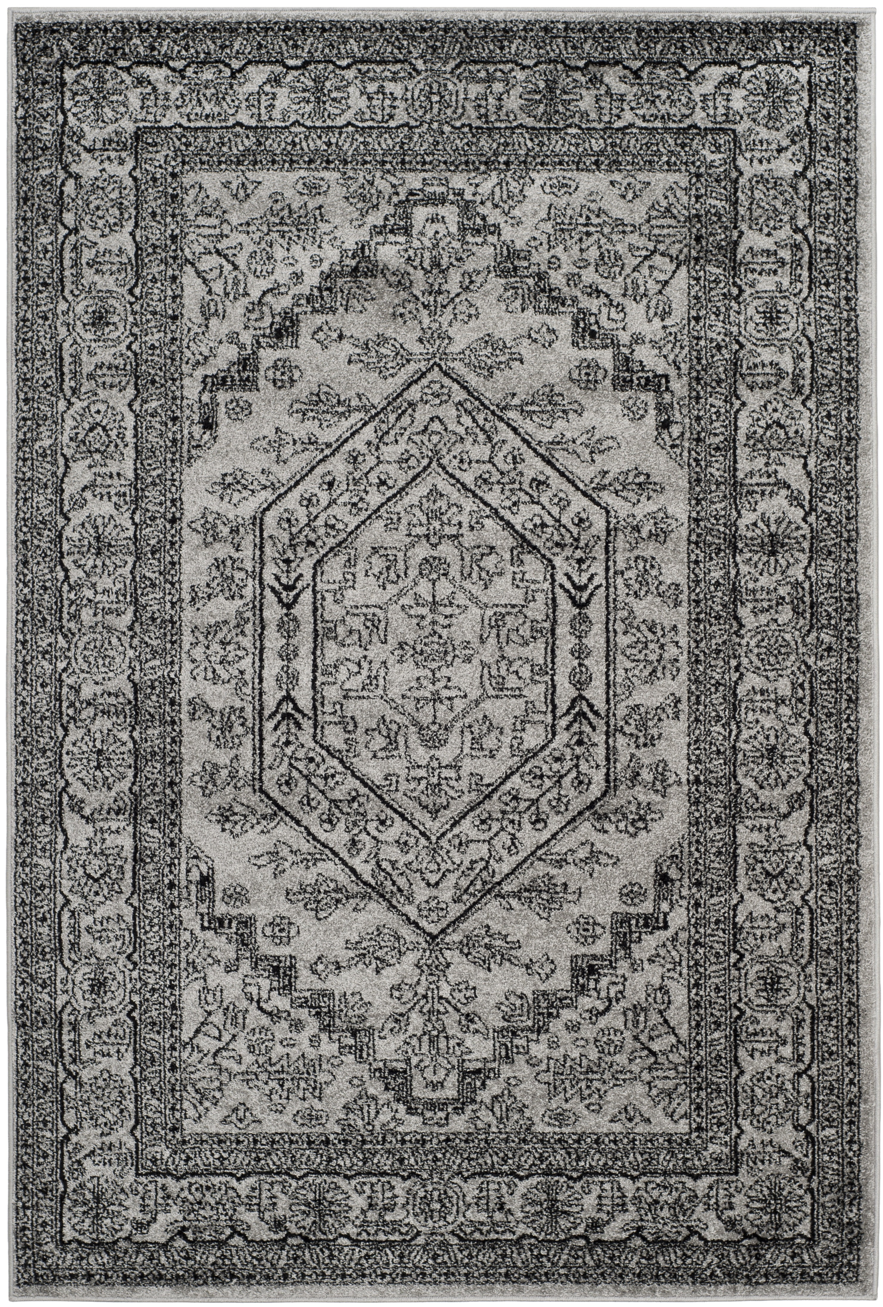 Safavieh Adirondack Xavier Oriental Area Rug, Silver/Black, 5'1" x 7'6"
