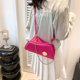 thumbnail image 4 of Bolso de axila de PU para mujer Bolsos de mujer sólidos retro Bolso de hombro de moda (Rosa), 4 of 7