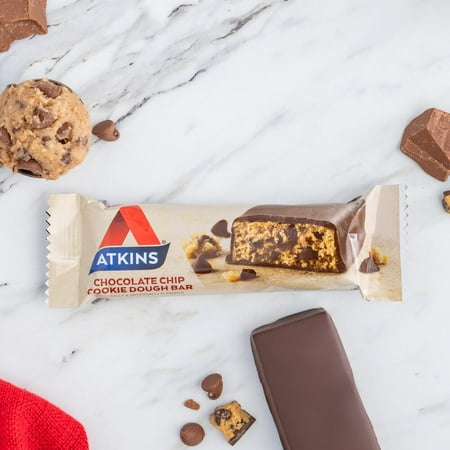 Atkins Chocolate Chip Cookie Dough Protein Meal Bar, High Fiber, Low Sugar, Meal Replacement, 6/5 Packs