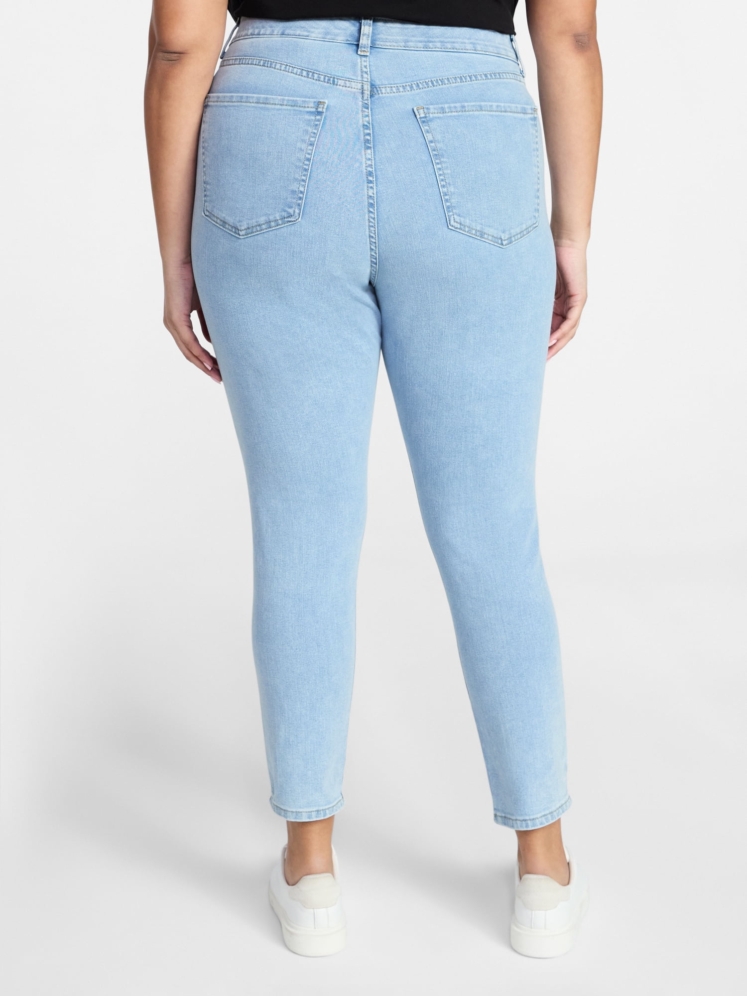 Terra & Sky Women's Plus Signature Denim Skinny Jeans with Control Panel, Sizes 16W-26W