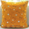 thumbnail image 4 of Funda de almohada naranja, moderna con diseño floral, 30 x 30 cm (12 x 12 pulgadas), decorativa, cuadrada de seda, para Halloween - Caléndula, 4 of 6