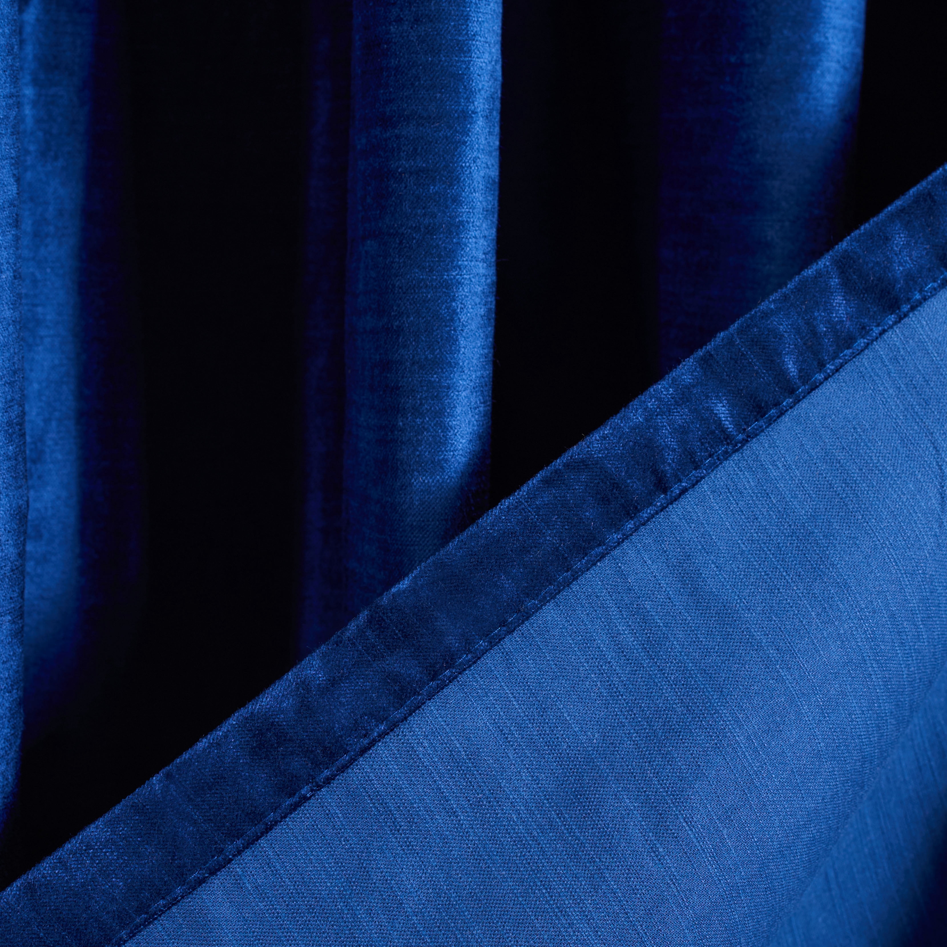 SAFAVIEH Creslia Contemporary Navy Solid Grommet Blackout Curtains, 52" x 96"
