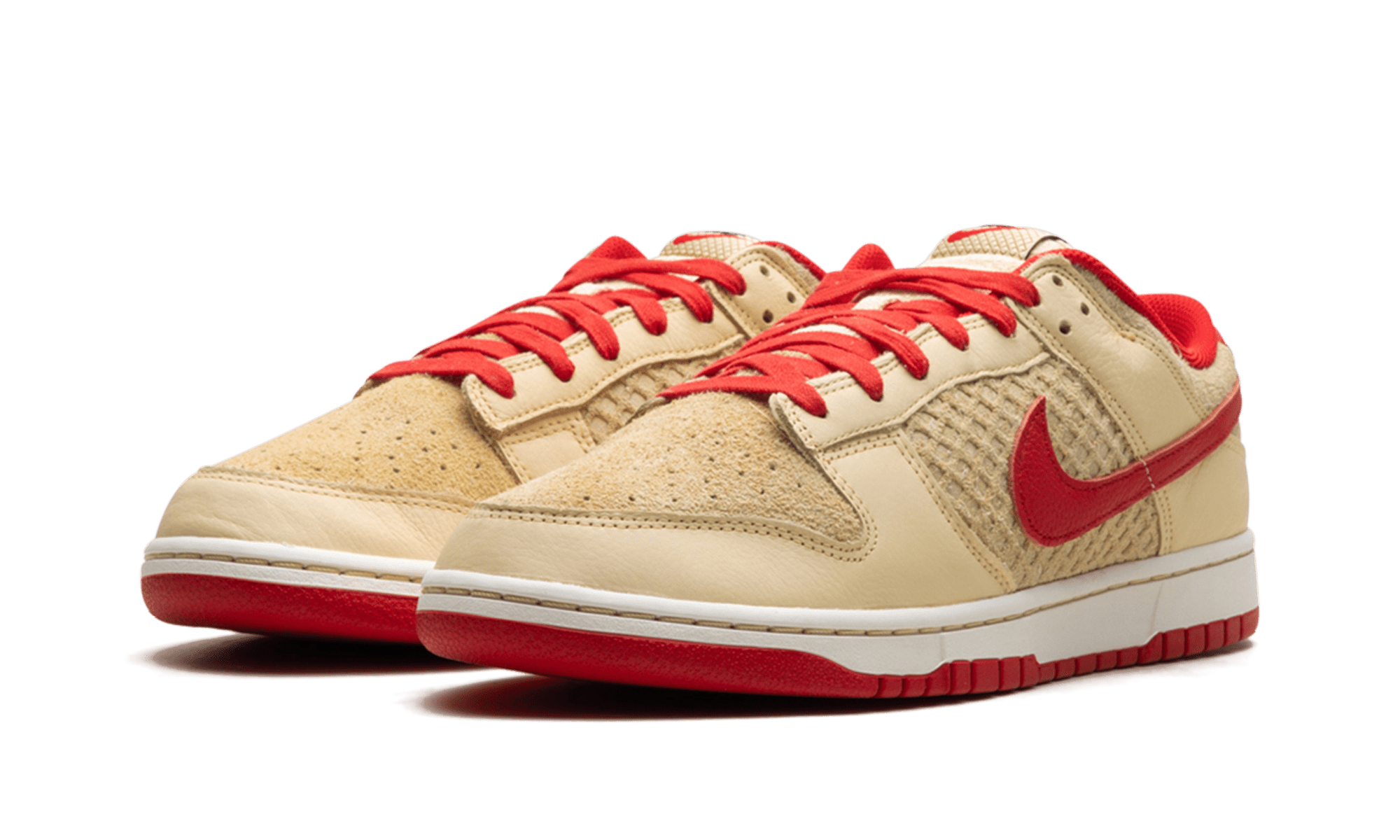 nike dunk low strawberry