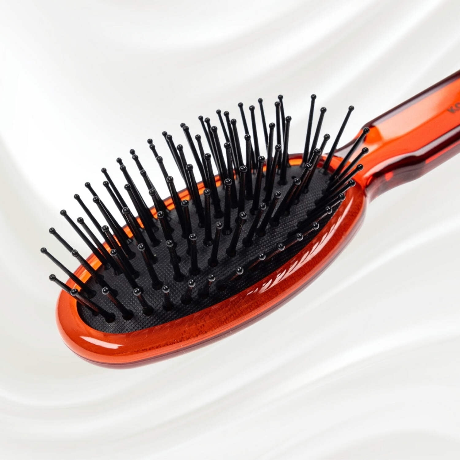 All Seasons Synthetic Pin Hair Brush