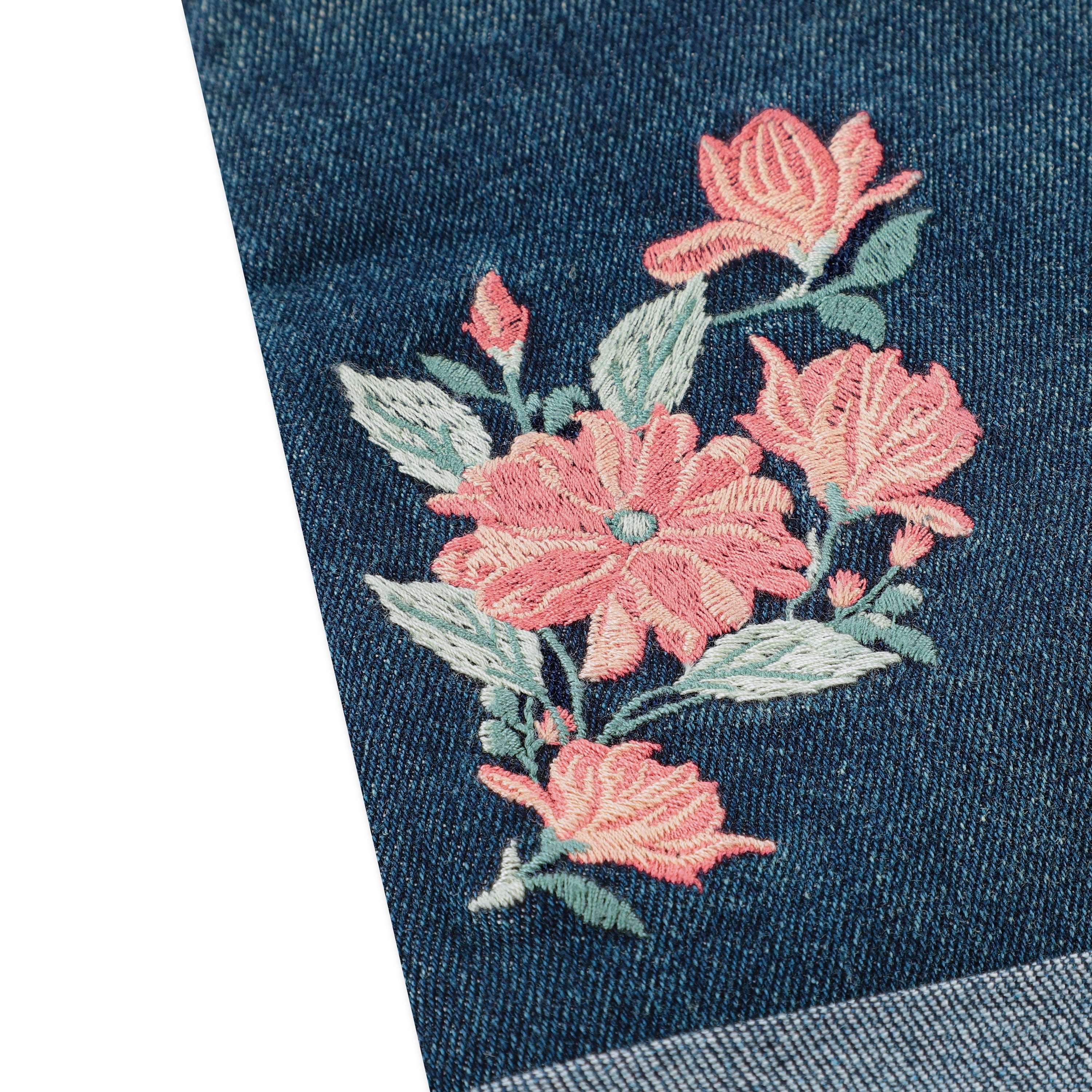Levi Strauss Signature Girls High Rise Mom Denim Shorts, Sizes 5-18