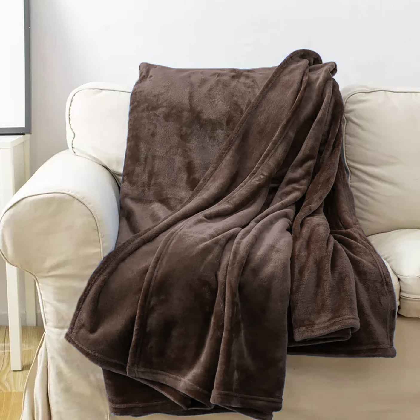 Brown Super Soft Warm Cozy Flannel Fleece Micro Plush Microfiber Bed Throw  Blanket - Walmart.com