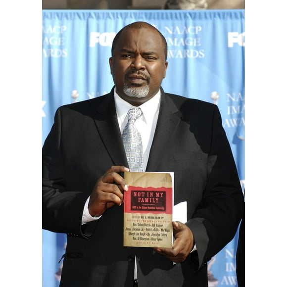 Gil Robertson At Arrivals For 38Th Naacp Image Awards, The Shrine Auditorium, Los Angeles, Ca, March 02, 2007. Photo By Michael GermanaEverett Collection Celebrity (8 x 10)