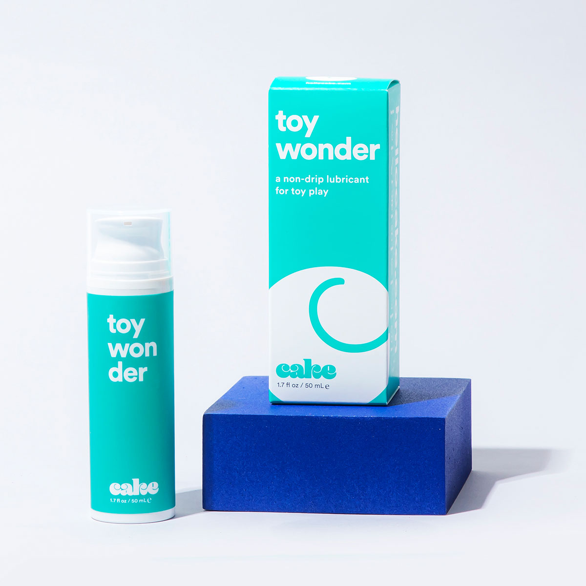 Hello Cake Toy Wonder, Water Based Lube for Sex Toy Play (1.7 fl. oz.)