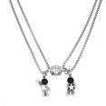 thumbnail image 1 of Collares magnéticos a juego con atracción mutua chapados para parejas, colgantes de astronauta con imanes, 2 piezas, regalo de Navidad y San Valentín, joyas para él y para ella, 1 of 8
