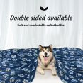 thumbnail image 4 of Manta para perros Rezutan de franela lavable para perros grandes, color azul marino, 4 of 7