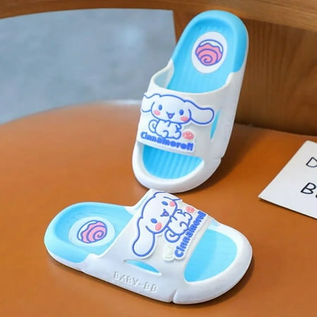 

Sanrio Hello Kitty Summer Strawberry Slippers Spring Kawaii Cartoon Anime Outdoor Bathroom Beach AntiSlip Sandal Kid Girly Heart