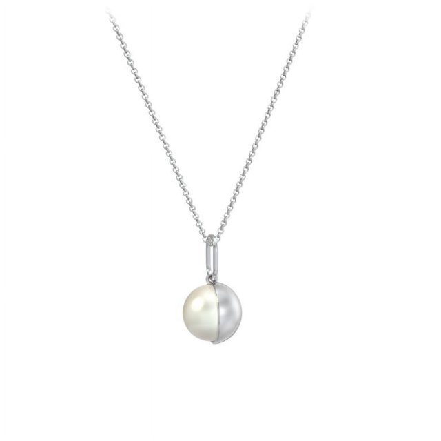 Classic Pearl Pendant