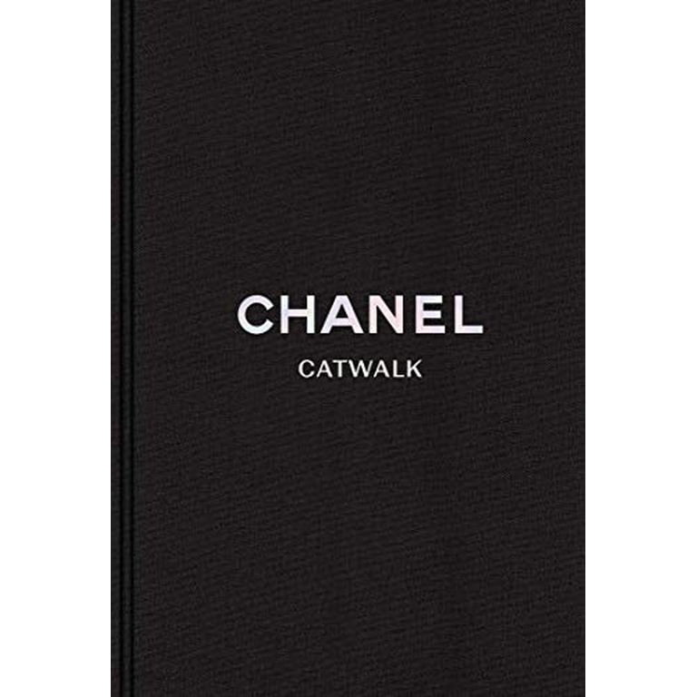 CHANEL CATWALK　写真集 Yale University Press, Catwalk Chanel: The Complete Collections