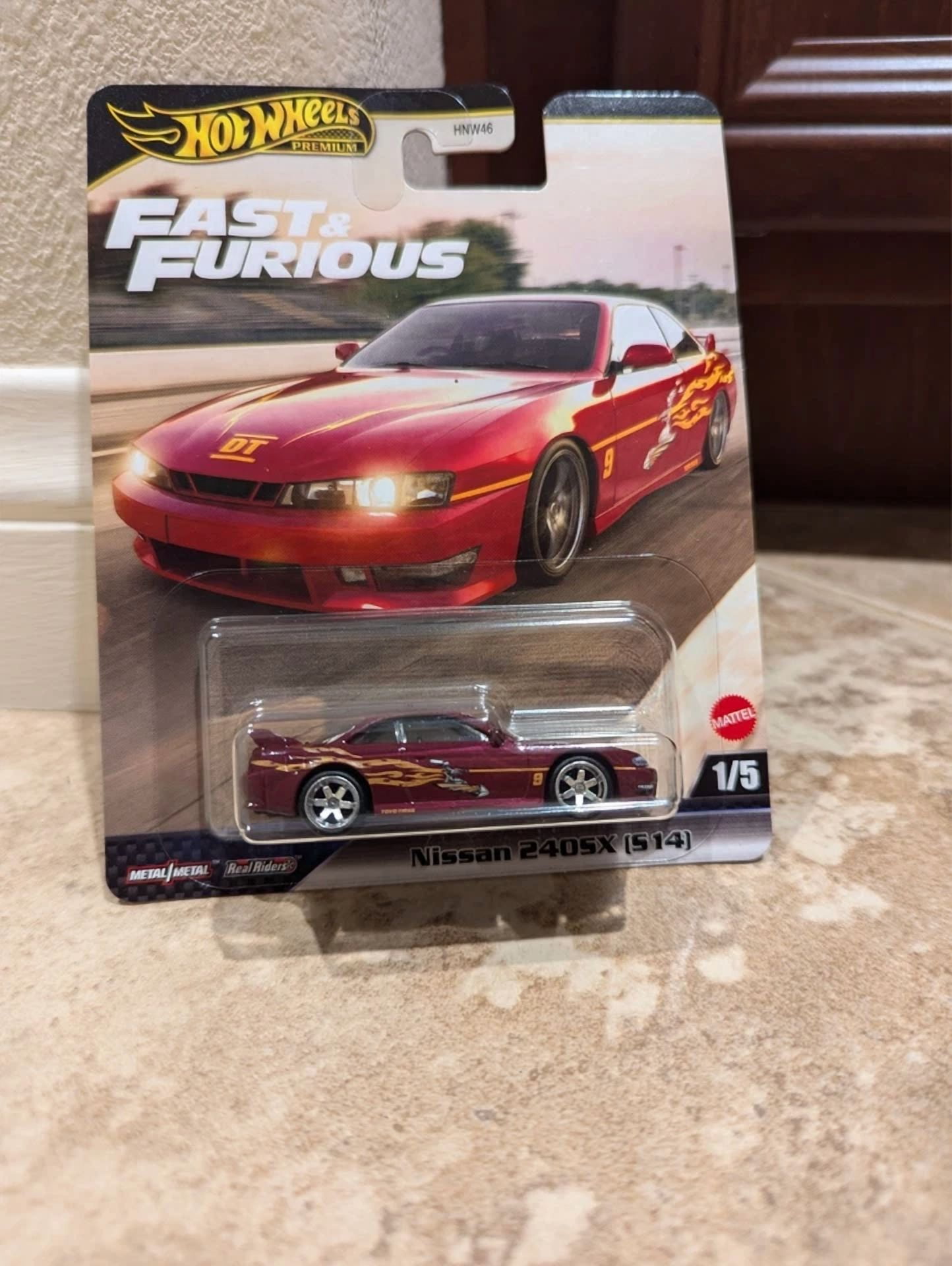 Hot Wheels Nissan Laurel 2000 SGX & Sakura Sprinter 1:64 Scale