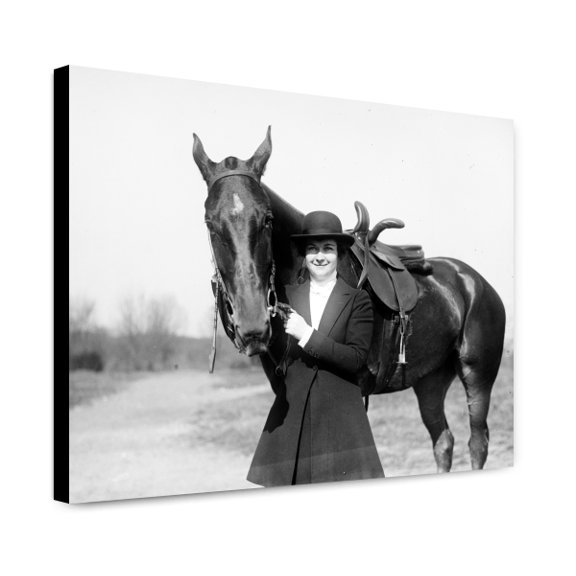 Canvas Print: Ruth Hitchcock, circa 1918