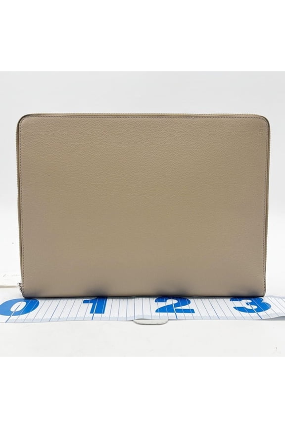 Pre-Owned FENDI clutch bag 7N0167 beige leather men's and women's