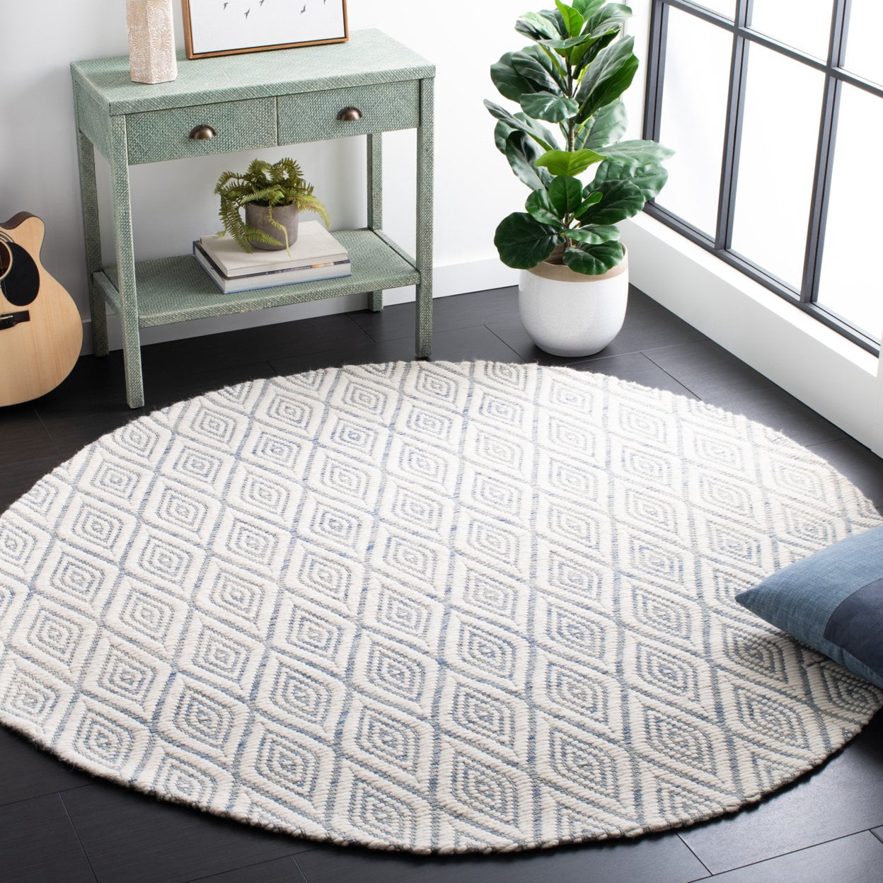 SAFAVIEH Marbella Winston Diamond Area Rug, Blue/Ivory, 8' x 10'
