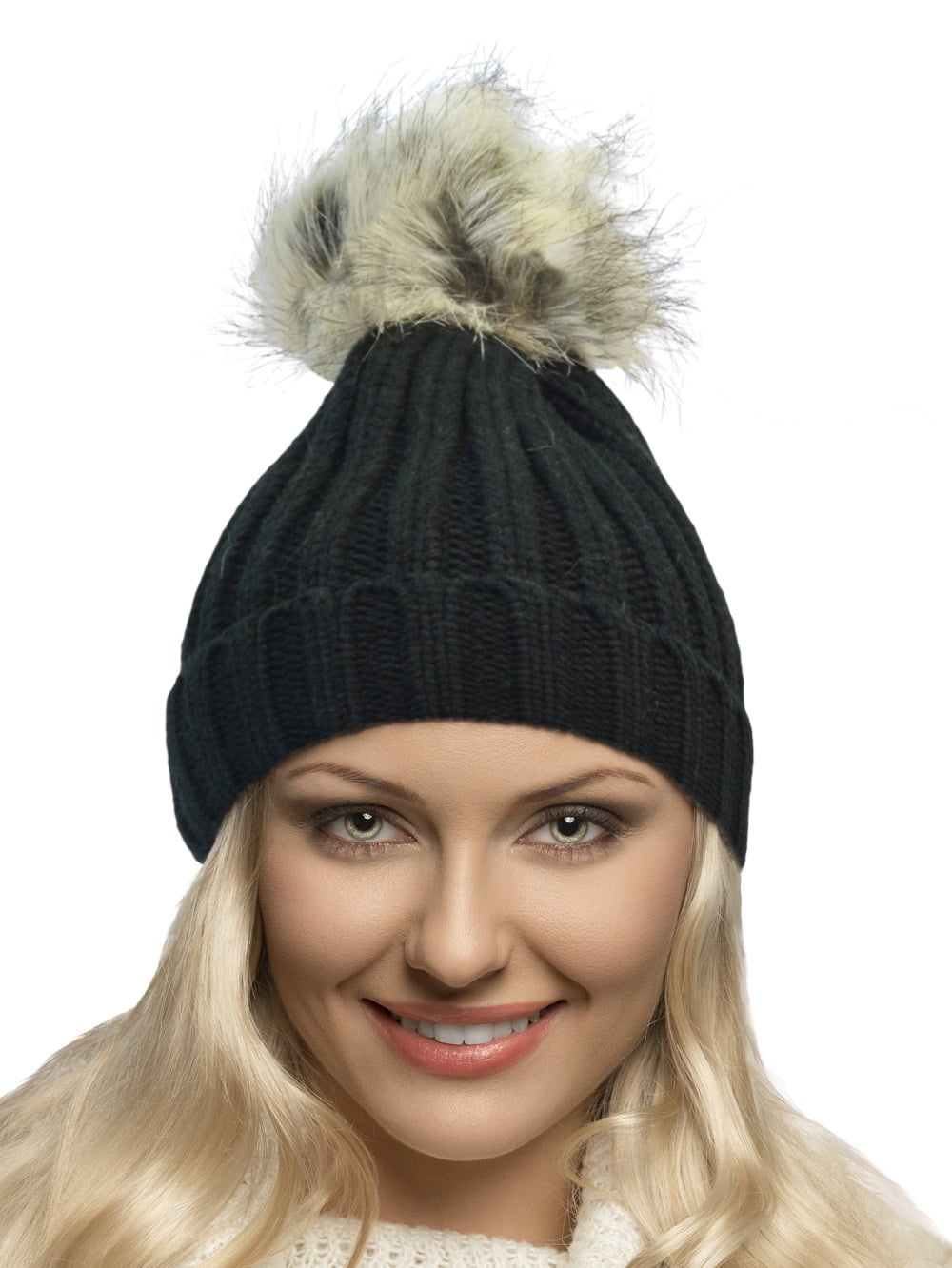 Hand knitted hat with faux fur pompom.Adultteen
