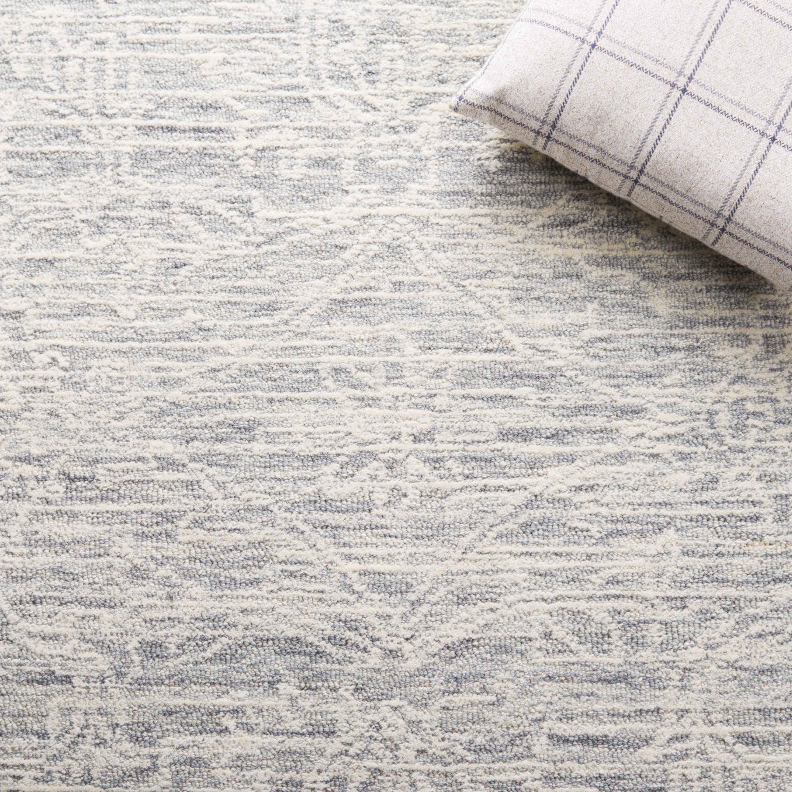 SAFAVIEH Roslyn Olivia Abstract Area Rug, Light Grey/Ivory, 8' x 10'