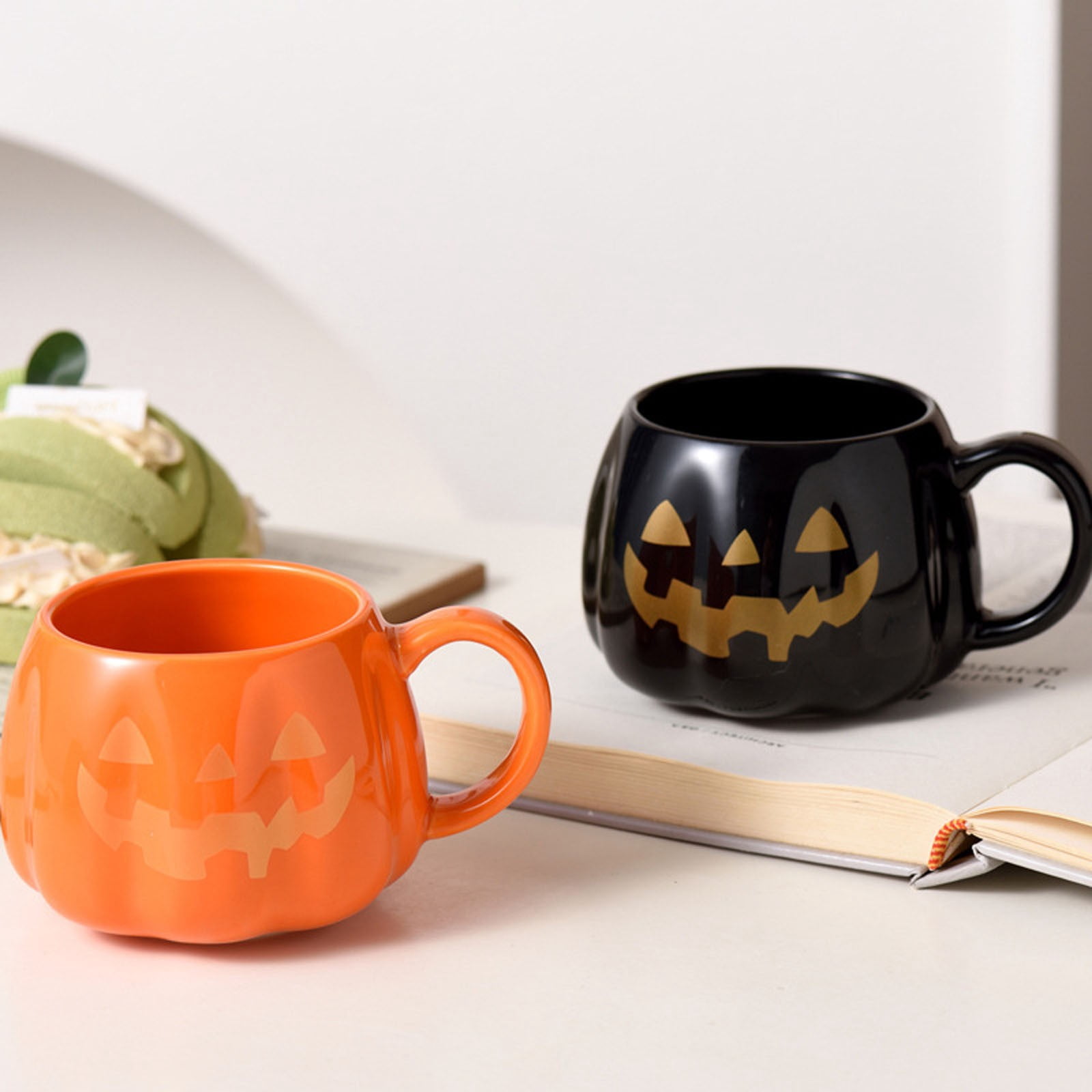 Mugs fantômes citrouilles d'automne / Mug à café Halloween / Tasse mignonne effrayante / Décoration de jardinière automne / Halloween rose / Mug en céramique automne / Art de la poterie - France