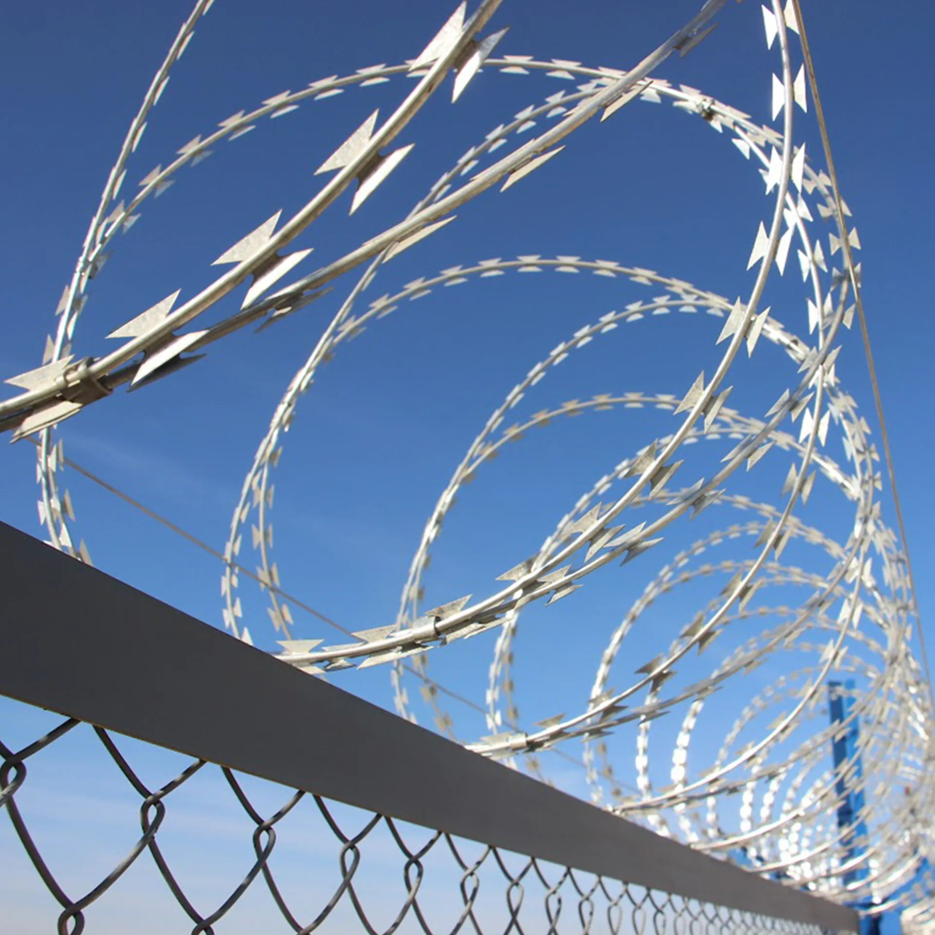 296ft Razor Wire 6 Rolls, Silver Razor Fencing, Galvanized Concertina Wire with Pliers Gloves Warning Sign for Garden Farm Factory Security