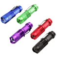 thumbnail image 2 of Pack de Linternas Multicolores WAYLLSHINE: Roja, Azul, Verde, UV 395, LED Blanca, 2 of 8