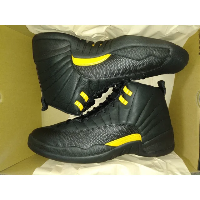 A i r-Jor-dan 12 Retro Black/Taxi CT8013-071 Men's Size 12