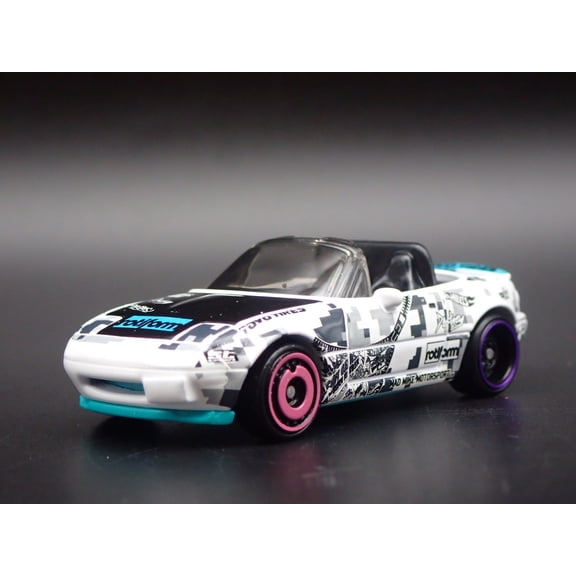 Open Box 1989-1997 MAZDA MX5 MIATA CONVERTIBLE NA 1:64 SCALE DIORAMA DIECAST MODEL CAR