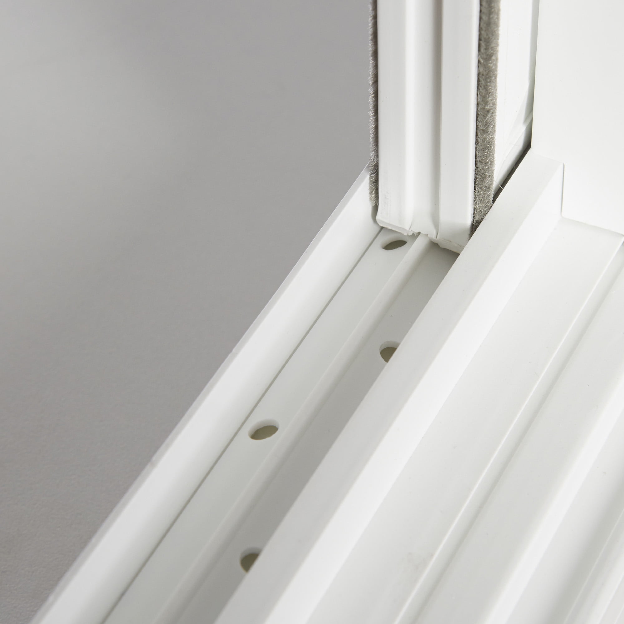 32 X 18 VINYL BASEMENT SLIDER WINDOW - INSULATED