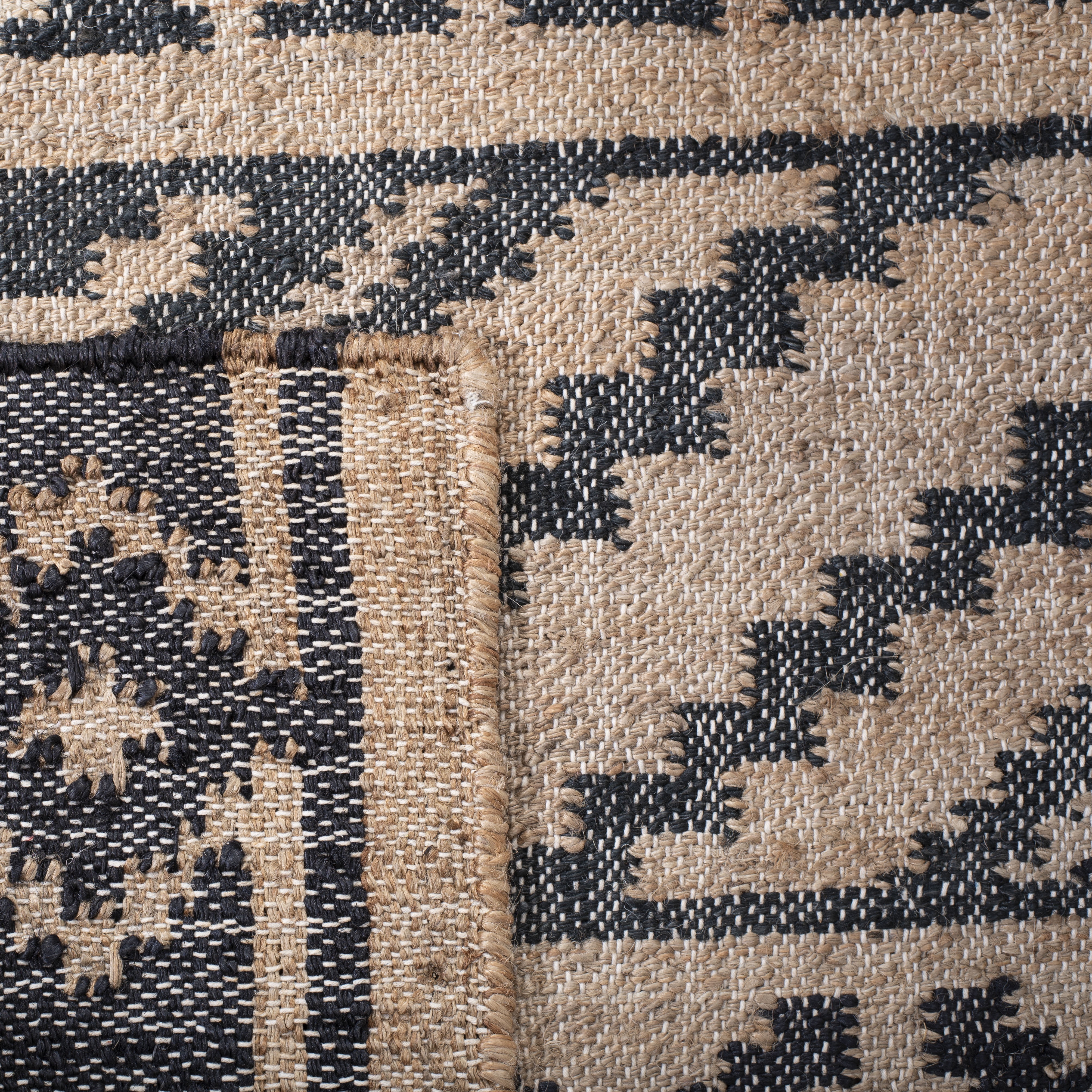 SAFAVIEH Kilim Jaylee Geometric Area Rug, Natural/Charcoal, 5' x 5' Square