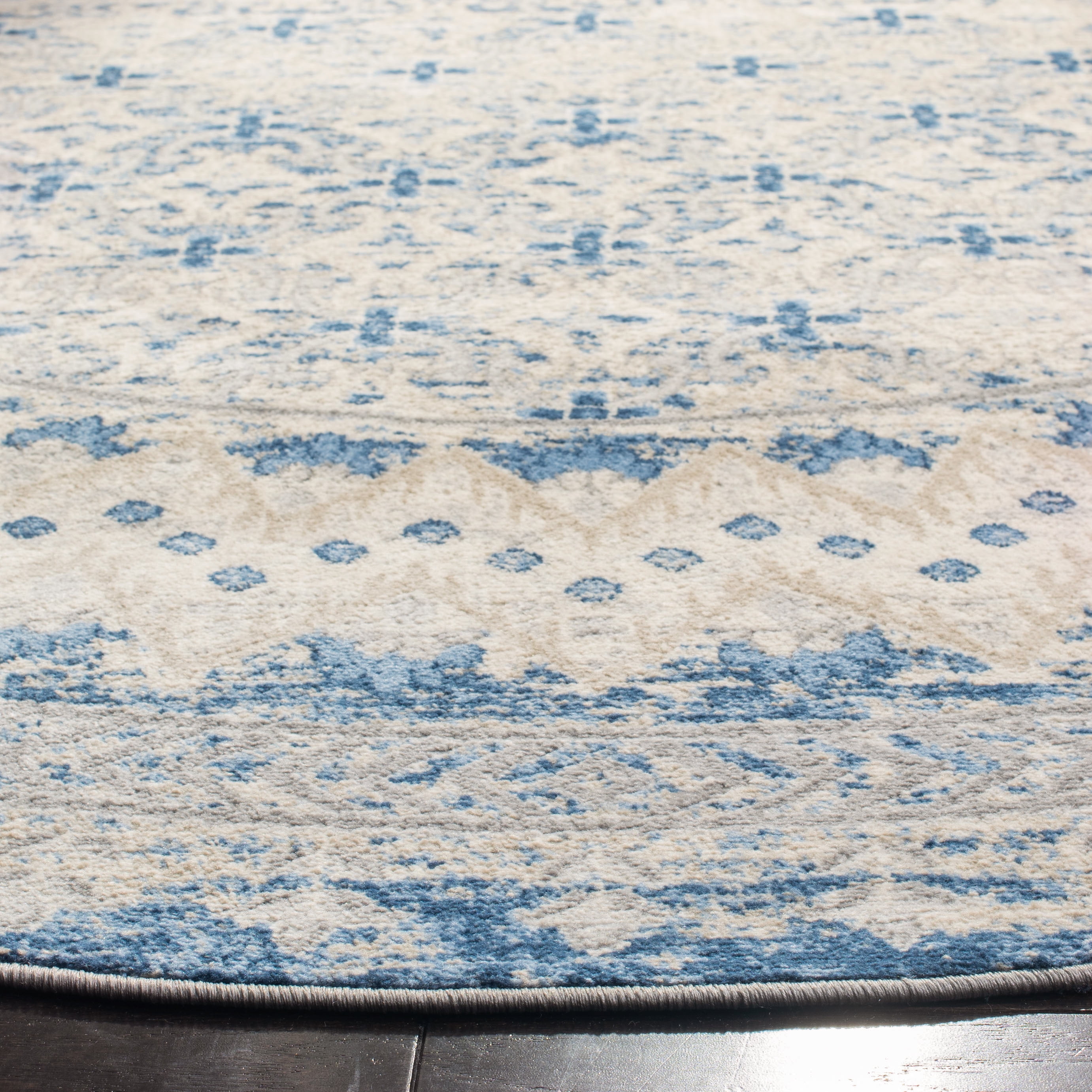 SAFAVIEH Brentwood Dory Geometric Runner Rug, Light Gray/Blue, 2' x 16'