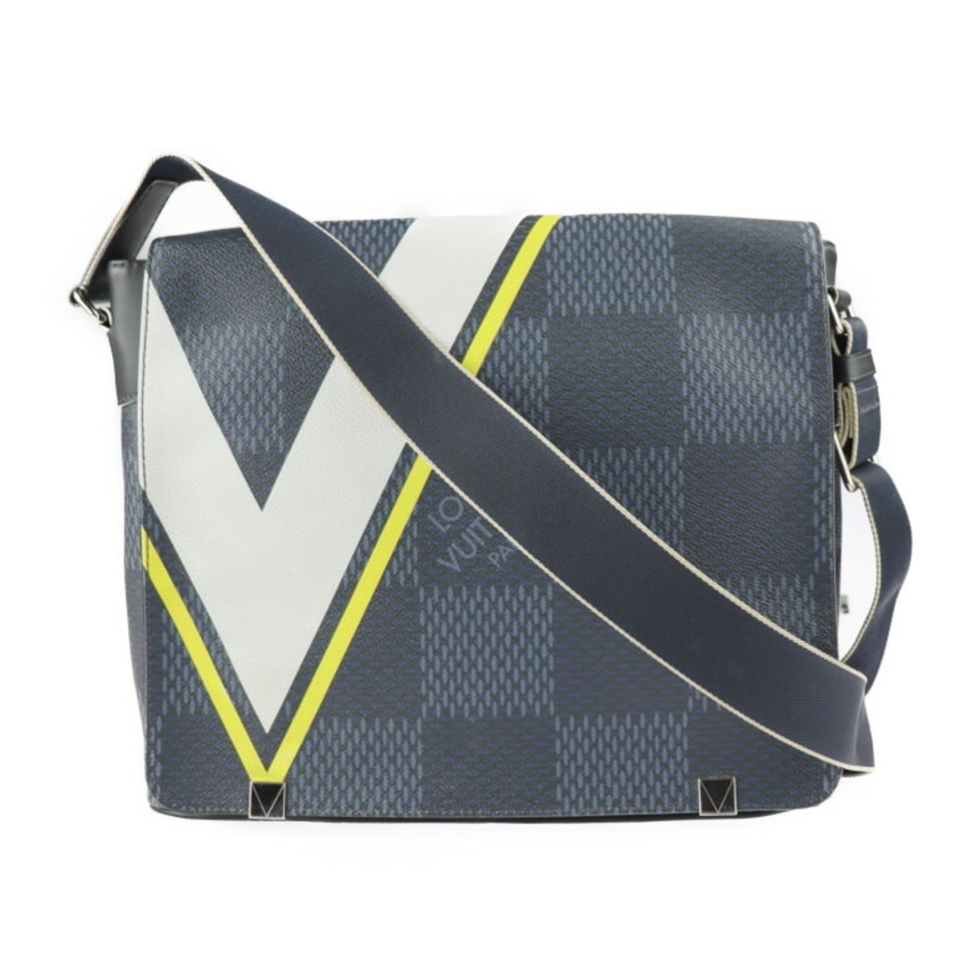 Louis Vuitton Canvas District Sports Shoulder/CrossBody Bag, White
