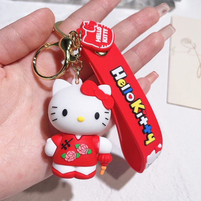 Nuevo lindo vestido diario de dibujos animados helloed a kitty llavero de silicona colgante figura de acción adornos regalo de novia
