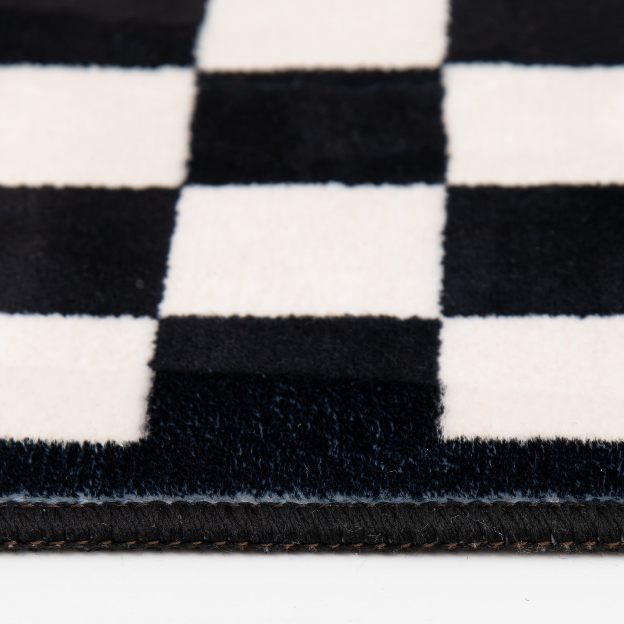 Mainstays 4'x5'6" Black and White Check Faux Fur Indoor Area Rug