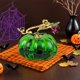 thumbnail image 4 of Figura de Calabaza de Vidrio Soplado a Mano | Adorno de Calabaza de Cristal Multicolor | Coleccionable Decorativo Duradero de 5 Cm | Decoración de Escritorio para Halloween, Acción de Gracias, Hogar,, 4 of 6